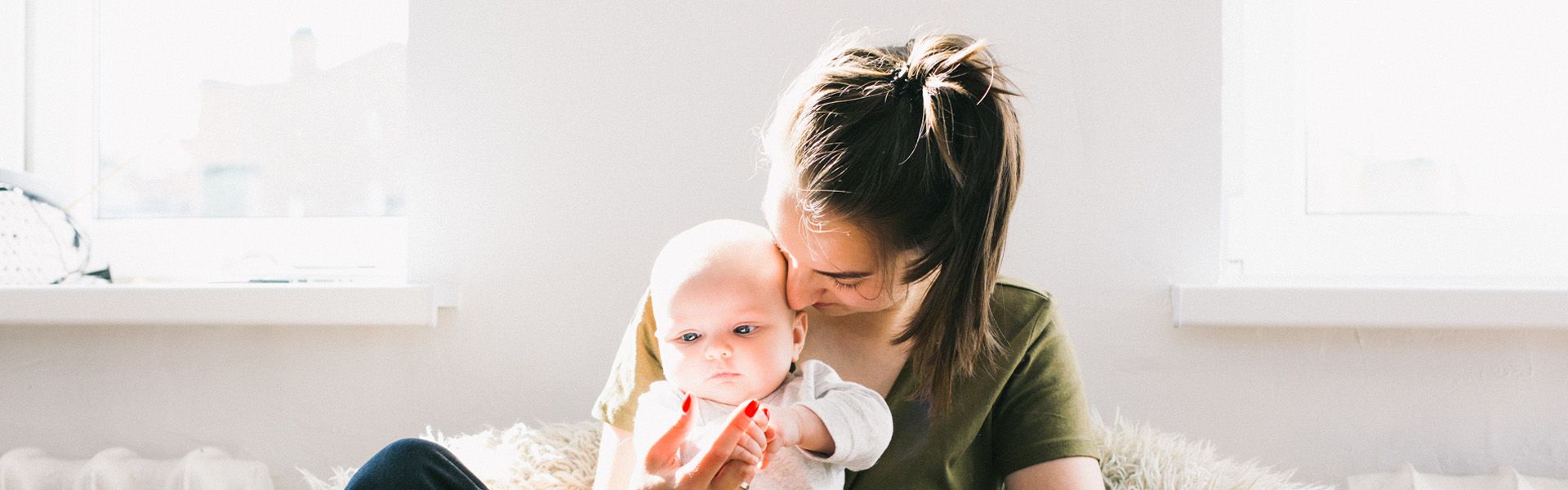 4 Ways New Moms Can Fight Overwhelm and Ask For Help
